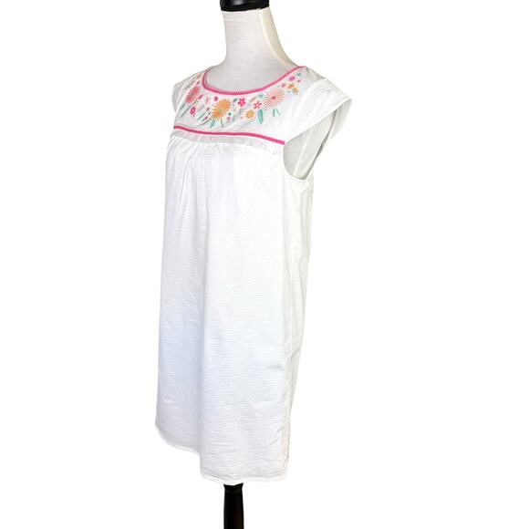 Southern Tide NWOT Sadie White Seersucker Flower Embroidered Summer Shift Dress - Picture 5 of 13